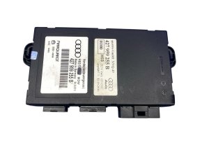 2011-2015 Audi R8 Convertible Roof Control Module (Used OEM)