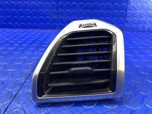 2019-2025 BMW M8 Dash Vent Grille - Front (Used OEM)