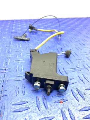 2017-2020 Genesis G80 Fuel Filler Door Lock Actuator (Used OEM)