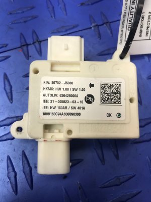 2018-2023 Kia Stinger Seat Occupant Weight Detector Control Module - Front (Used OEM)