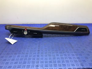 2017-2019 Genesis G90 Center Air Vent and Analog Clock Assembly with Wood Grain Trim - Front (Used OEM)