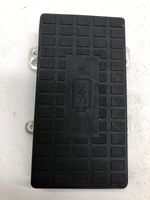 2018-2021 Lincoln Navigator Wireless Charging Control Module (Used OEM)