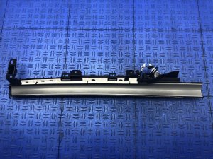 2020-2022 Lincoln Aviator Silver Dashboard Molding Trim Panel - Front (Used OEM)