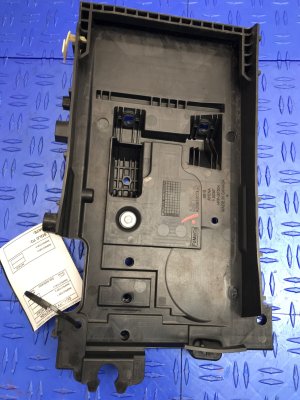 2019-2023 Lincoln Nautilus Battery Tray (Used OEM)