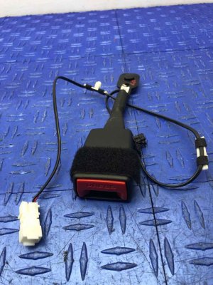 2018-2023 BMW M5 Seat Belt Buckle - Front (Used OEM)