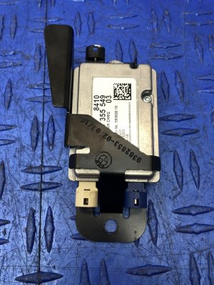 2017-2023 BMW 540i Wireless Charging Mobile Phone USB Hub Control Module (Used OEM)