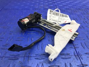 2008-2013 BMW 528i Seat Headrest Adjustment Motor - Front (Used OEM)