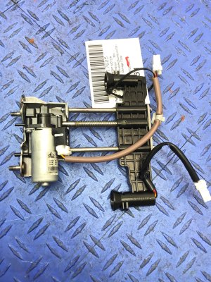 2017-2019 Genesis G90 Seat Headrest Adjustment Motor - Rear (Used OEM)