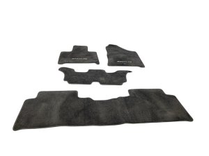 2024-2026 Hyundai Santa Fe Black Carpet Floor Mat Set (Used OEM)
