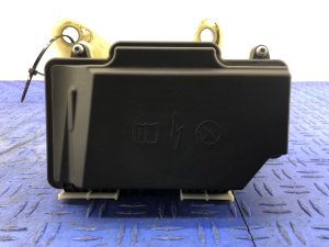 2019-2023 Mercedes-Benz C300 Positive Battery Cable Terminal with Voltage Limiter - Front (Used OEM)