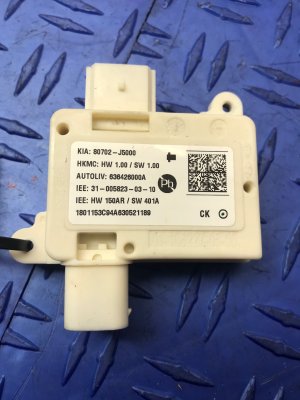 2018-2023 Kia Stinger Seat Occupant Weight Detection Sensor Control Module - Front (Used OEM)