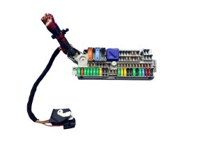  BMW 7 series Power Distribution Fuse Relay Junction Box - Front (Used OEM)