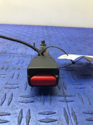 2018-2025 Honda Odyssey Seat Belt Buckle - Front, Right (Passenger) (Used OEM)