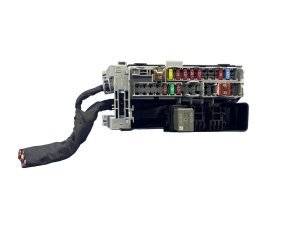 2018-2024 Chevrolet Equinox Body Fuse and Relay Block - Rear (Used OEM)