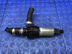 2004-2012 Maserati Quattroporte Auxiliary Electric Engine Water Pump Assembly (Used OEM)