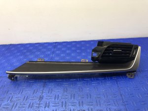 2021-2023 Nissan Rogue Dashboard Air Vent Grille with Finish Panel - Front, Right (Passenger) (Used OEM)