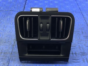 2023-2024 Maserati Grecale Center Console Air Vent - Rear (Used OEM)