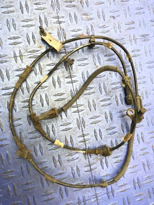 2015-2021 Ford Mustang ABS Wheel Speed Sensor Set - Front (Used OEM)