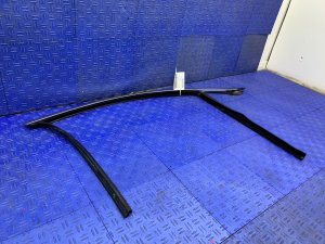 2016-2022 BMW 740i Door Window Trim Molding Frame Cover with Weatherstrip - Front, Right (Passenger) (Used OEM)