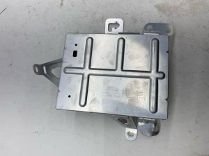  Tesla Model s Premium Audio System Amplifier (Used OEM)