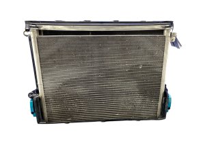 2017-2022 BMW M760i xDrive Automatic Transmission Oil Cooler Assembly Set - Front (Used OEM)