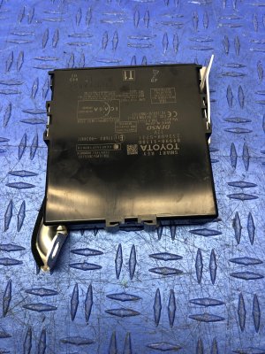 2020-2026 Lexus LC500 Smart Key Control Module (Used OEM)