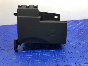 2014-2020 Jaguar F-Type Power Distribution Fuse Relay Junction Block Box (Used OEM)