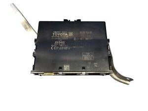 2021-2023 Lexus IS300 Smart Keyless Remote Entry Control Module (Used OEM)