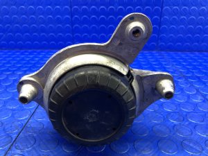2017-2023 Mercedes-Benz E500 Front Engine Mount (Used OEM)