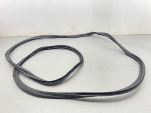 2020-2023 McLaren GT Trunk Hatch Weatherstrip - Rear (Used OEM)