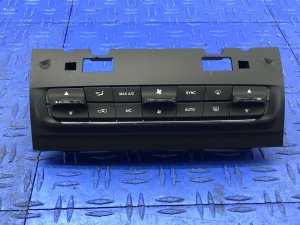 2017-2021 Maserati Ghibli Temperature Climate Control Switch Panel (Used OEM)