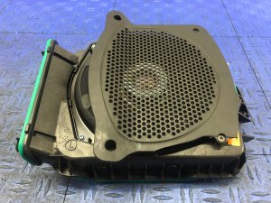 2018-2023 BMW M5 Central Bass Woofer Speaker - Front (Used OEM)