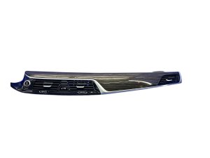 2017-2023 BMW 528i Black Center Dash Air Vent with Trim Panel - Front (Used OEM)