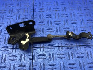 2018-2024 Lexus LS500 Suspension Height Level Sensor - Rear (Used OEM)