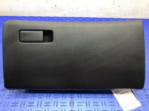 2019-2020 Hyundai Santa Fe Dashboard Glove Box Storage Compartment (Used OEM)