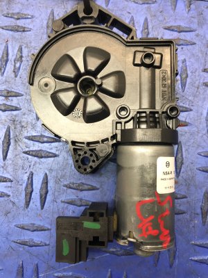 2015-2020 Mercedes-Benz GLA250 Sunroof Sunshade Motor (Used OEM)