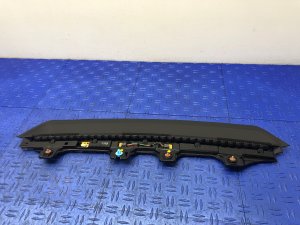 2020-2022 Genesis G90 Center High Mount Stop Light (Used OEM)