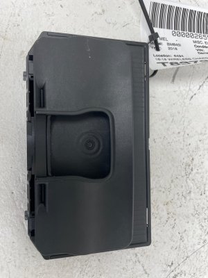 2017 BMW 645Ci Wireless Phone Charging Pad (Used OEM)
