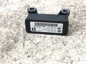2010-2015 Audi Q7 Yaw Rate Control Module Sensor (Used OEM)