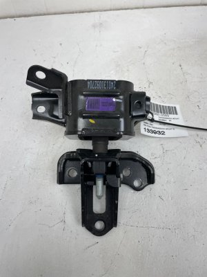2024-2025 Hyundai Kona Transmission Mount Bracket Support (Used OEM)