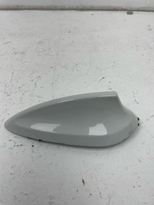 2020 BMW M550i xDrive White Shark Fin Roof Radio Antenna Assembly (Used OEM)