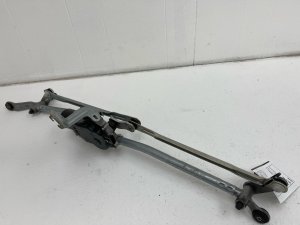 2017-2024 Mini Cooper Countryman Windshield Wiper Motor and Linkage Transmission - Front (Used OEM)