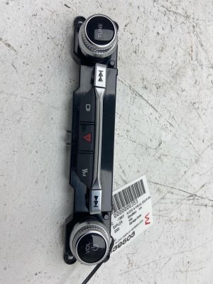 2020 Ford Explorer Radio Control Panel (Used OEM)