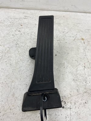 2020-2022 Kia Telluride Electric Accelerator Pedal Assembly (Used OEM)