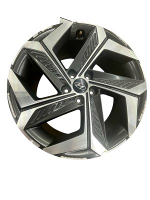 2022-2024 Hyundai Tucson Black 19x7.5 5-Split Spoke Machined Charcoal Alloy Wheel (Used OEM)
