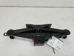 2018-2024 Lincoln Navigator Spare Tire Scissor Jack (Used OEM)
