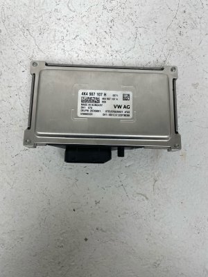 2019-2024 Porsche 911 Lane Change Assist Camera Control Module (Used OEM)