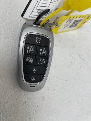 2022-2025 Hyundai Palisade 7-Button Smart Key Remote with Remote Parking (Used OEM)
