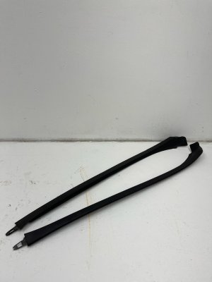 2020-2025 Mercedes-Benz CLA250 Windshield Drip Molding Strip Set - Front (Used OEM)