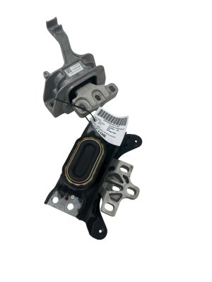 2018-2024 Volkswagen Tiguan Engine Motor Mount (Used OEM)